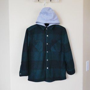 Unisex Green Lumberjack Hoodie Size 10/12 Warm, comfortable and multifunctional